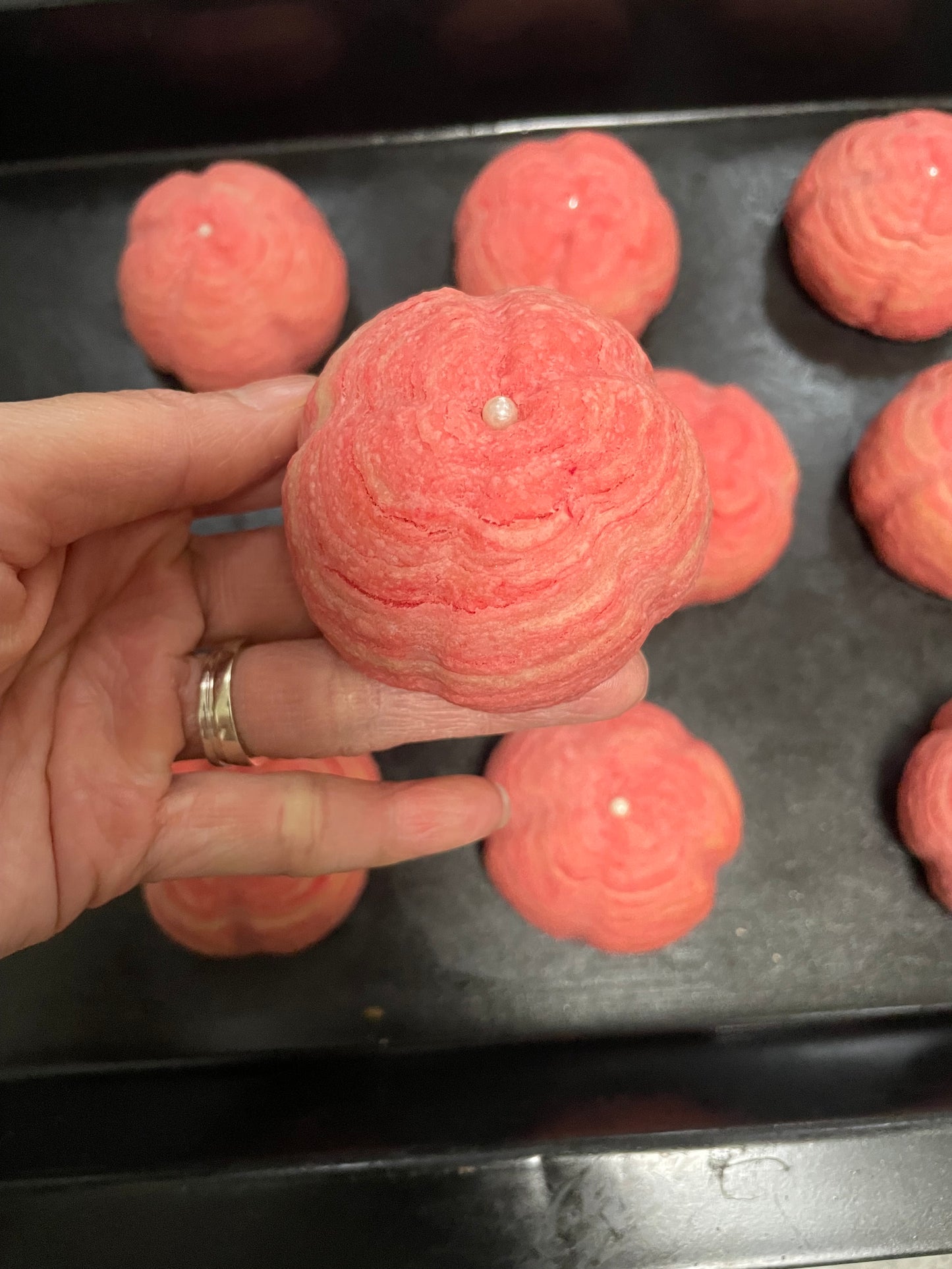 Black Sesame Blossom Pastry
