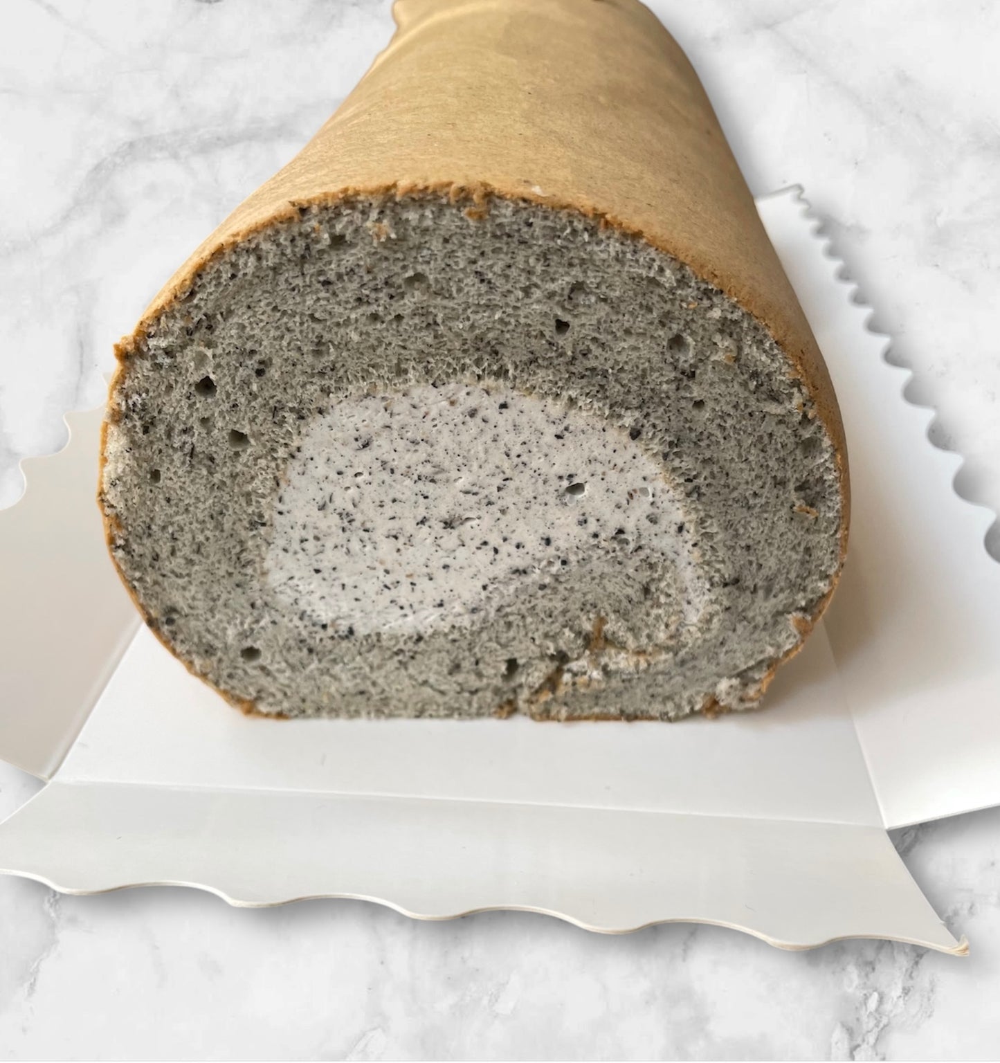 Black Sesame Swiss Roll 芝麻蛋卷