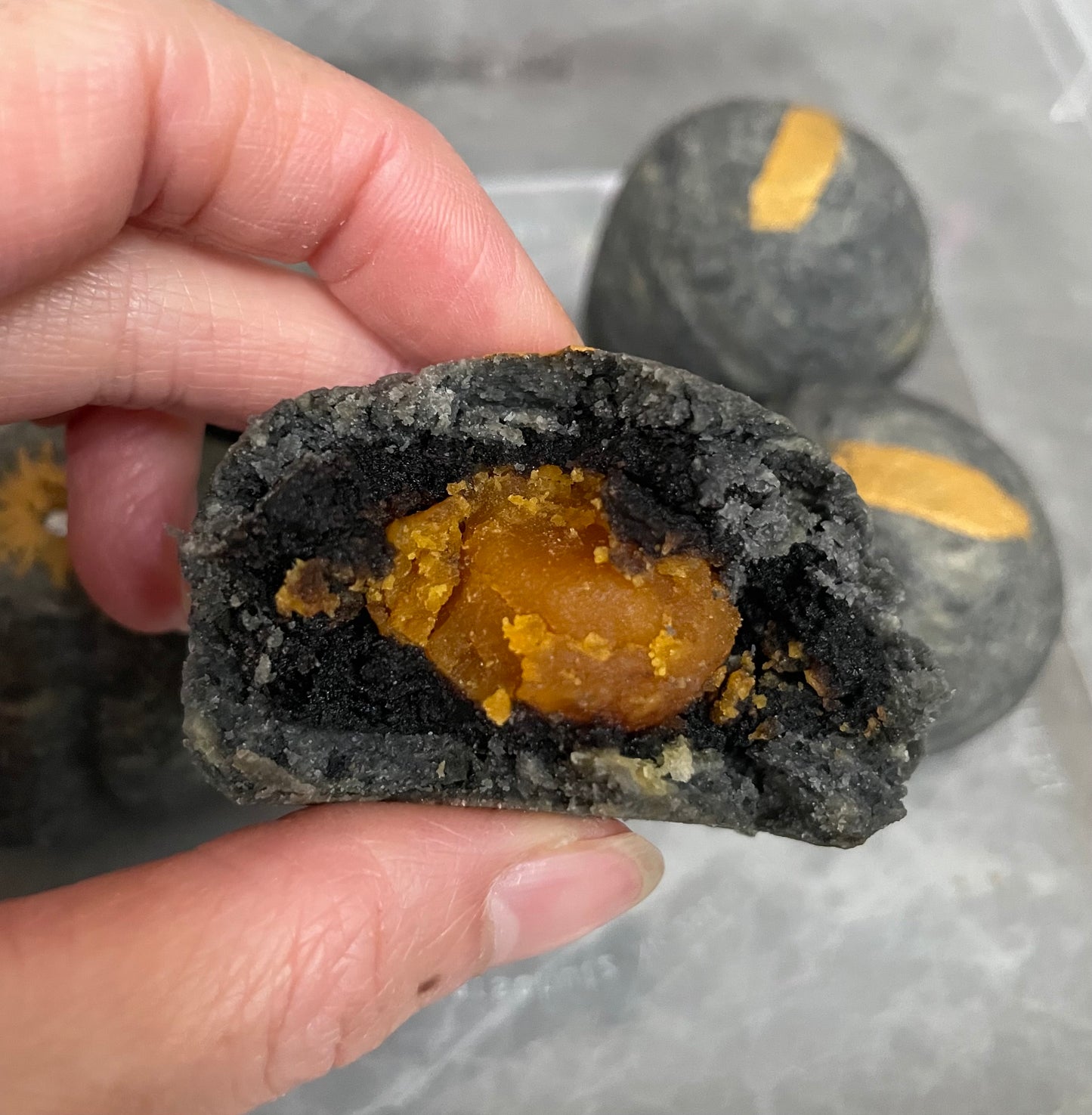 Golden Black Sesame Yolk Pastry