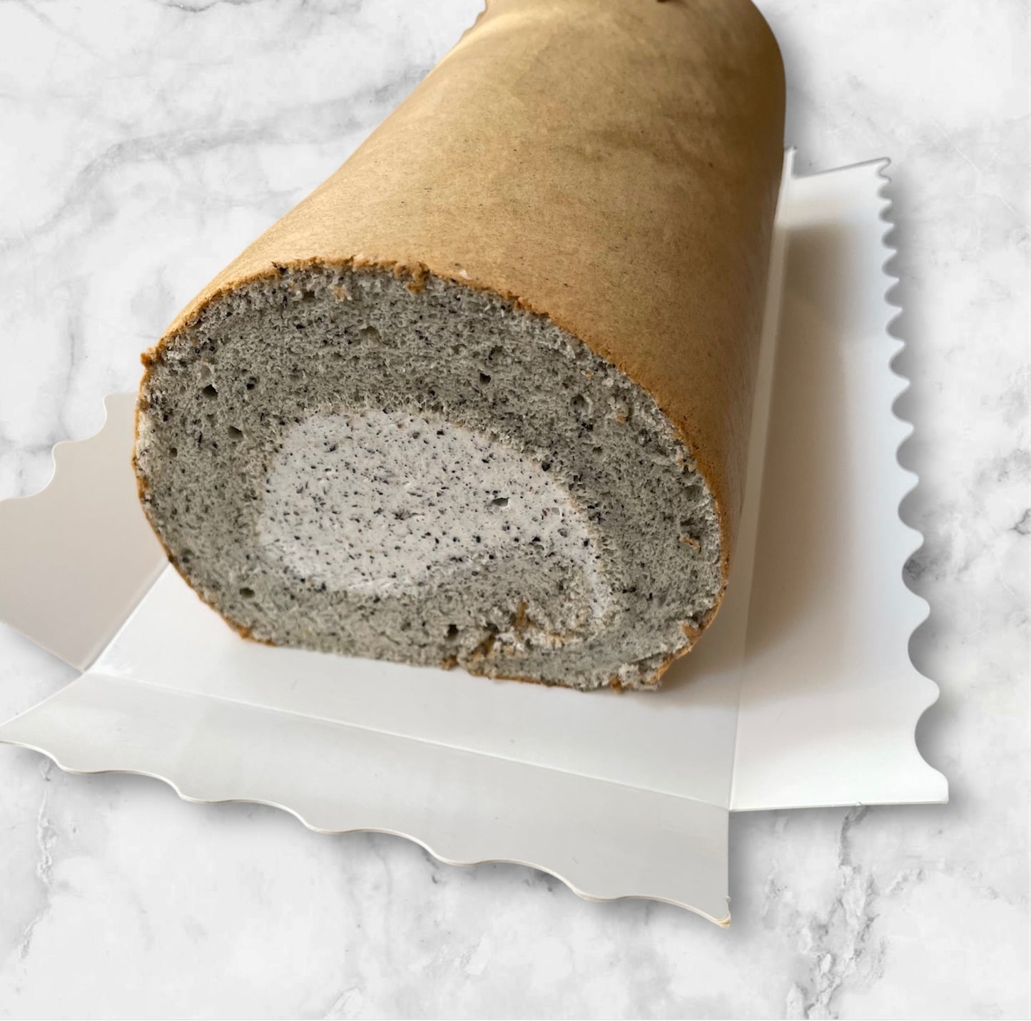 Black Sesame Swiss Roll 芝麻蛋卷