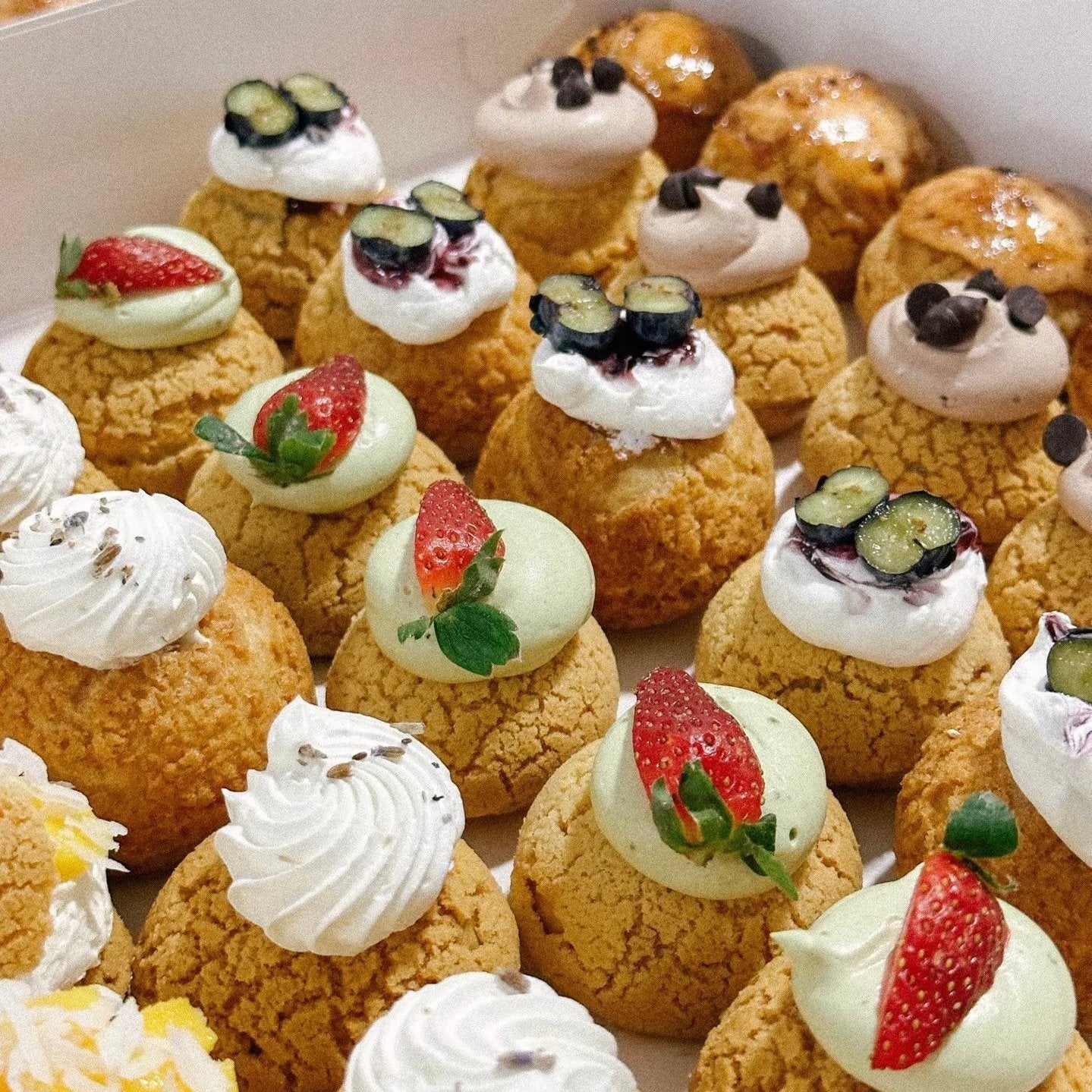 6-Mixed Puff Pastry Party Collection