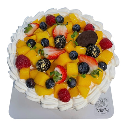 Fresh Fruits Cake