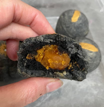 Golden Black Sesame Yolk Pastry