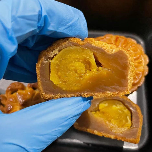 4 Lotus Mooncakes Gift Box