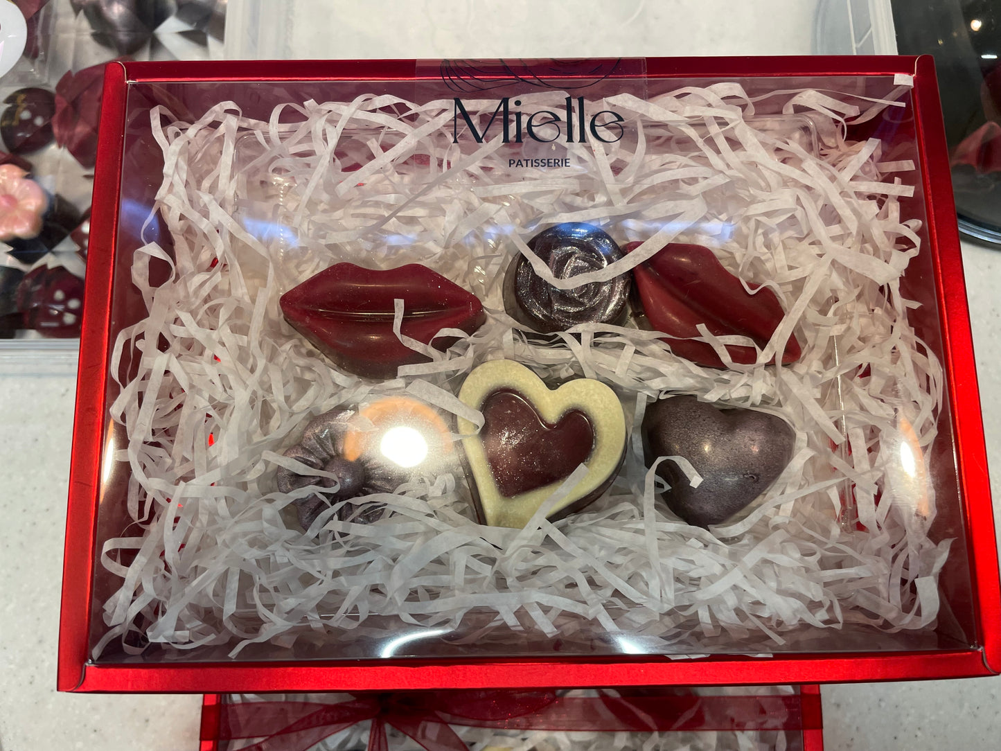 6 Signature Heart Lip Chocolates Gift Set