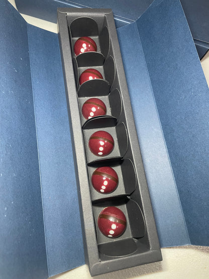 6 Santa Red Velvet Gem Bonbon