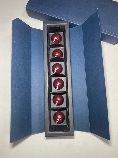 6 Santa Red Velvet Gem Bonbon