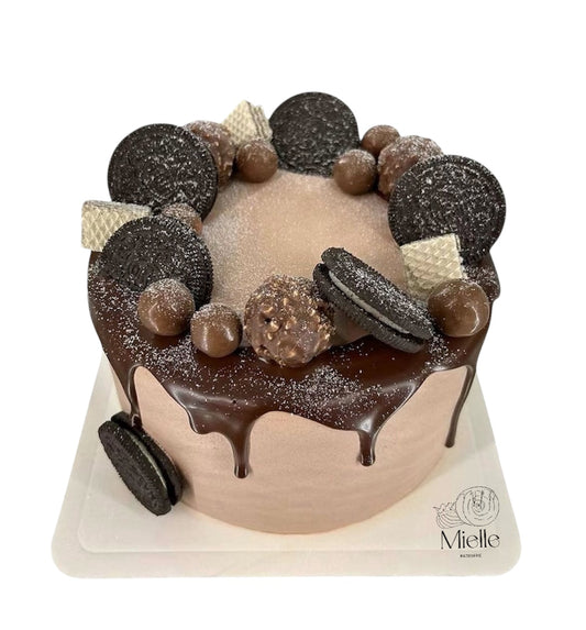 Chocolate Oreo cake ￼