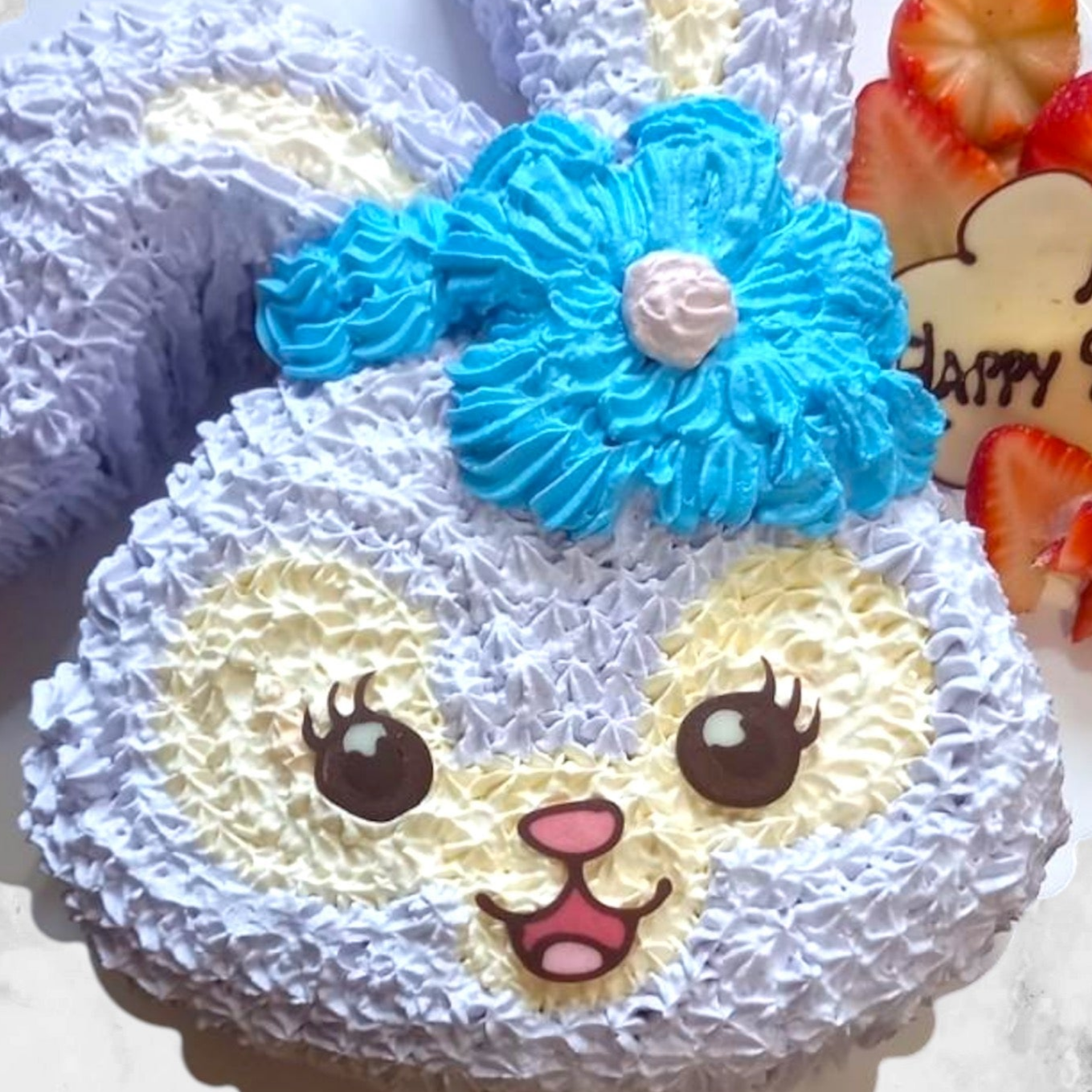 Pretty Stella Lou Cake