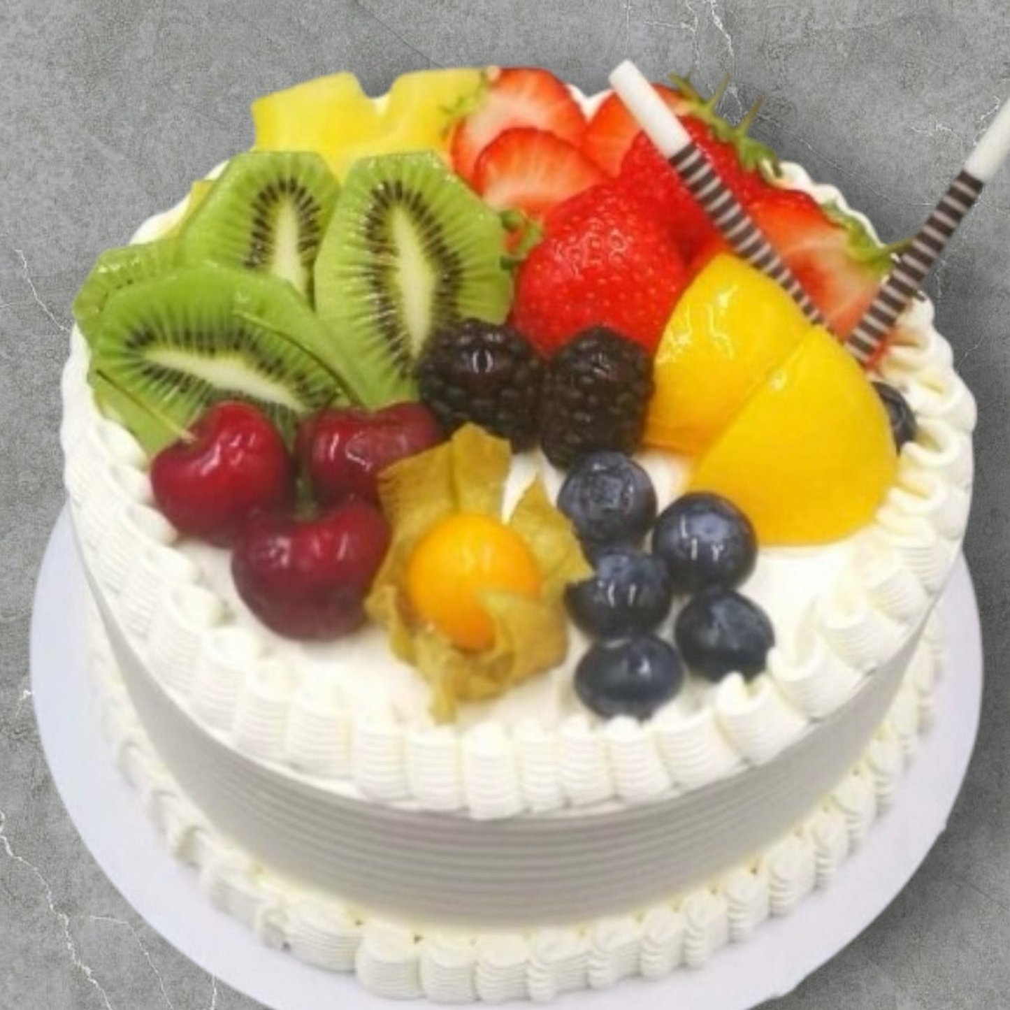 Fresh Cream Fruits Cake