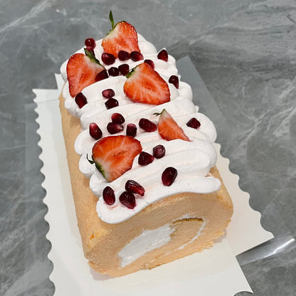 Strawberry Pomegranate Roll Cake 草莓蛋卷