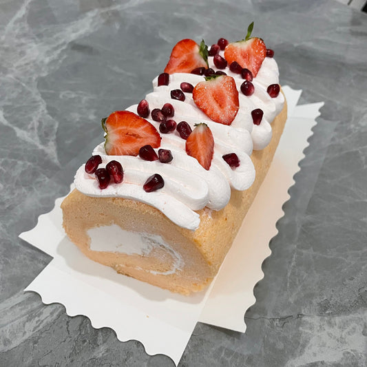 Strawberry Pomegranate Roll Cake 草莓蛋卷