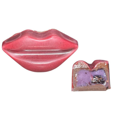 6 Blueberry Lips